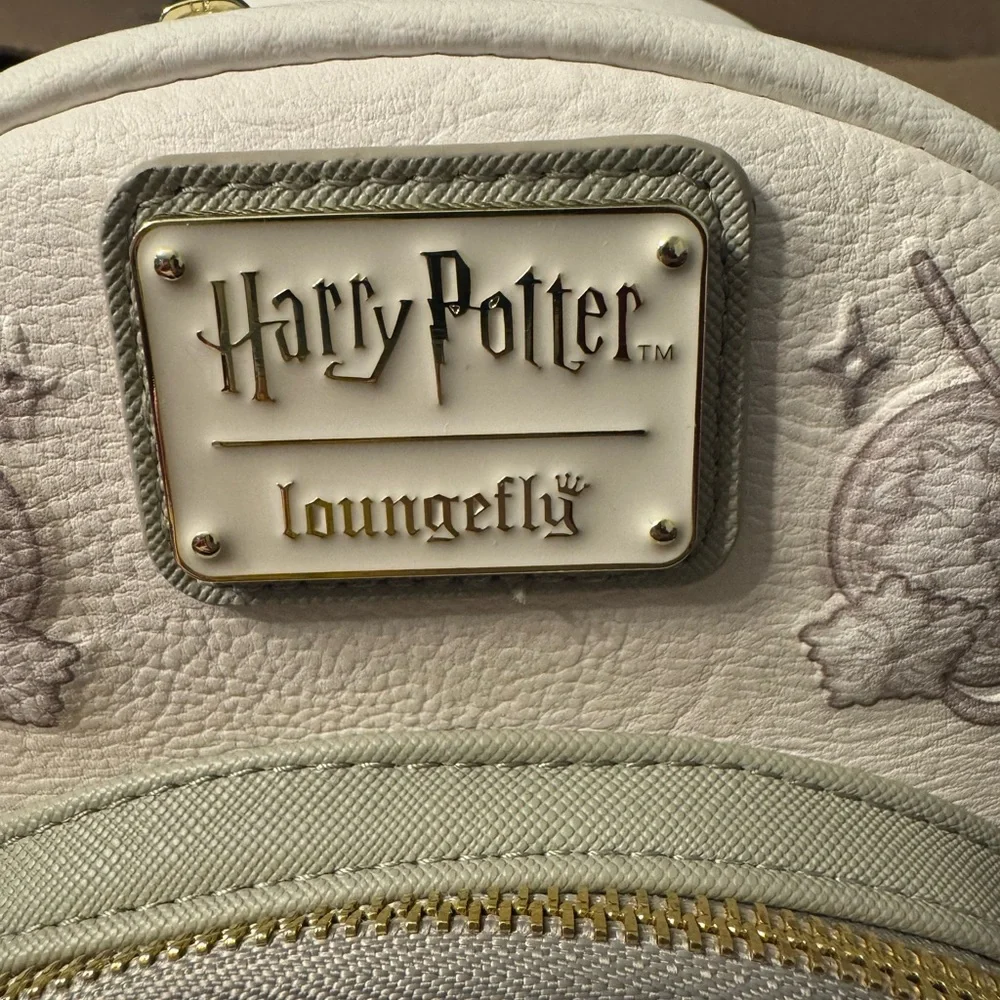 Loungefly Harry Potter Hedwig Ornamental Backback - Picture 3 of 7